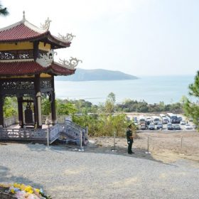 Tour Vũng Chùa Đảo Yến – Đá Nhảy – Đồi Cát Quang Phú